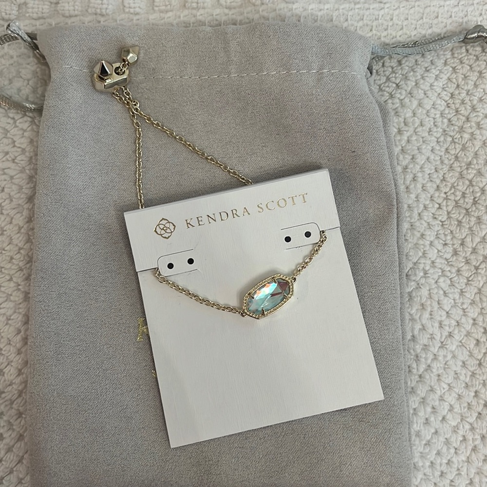 Like new Kendra Scott gold bracelet